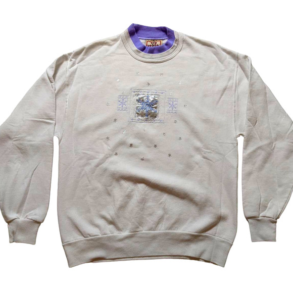 Tops - Vintage Winter Snowflake Sweatshirt